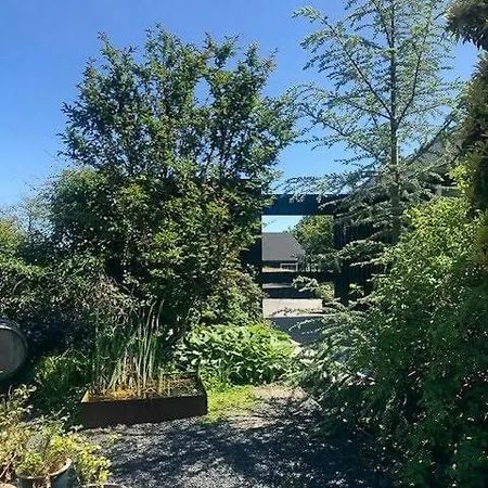 펜션 Architect House Within Walking Distance Of